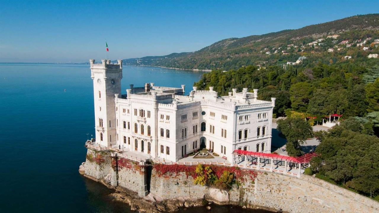 Rifugio Hemingway, Trieste Centro Con Parcheggio Екстер'єр фото